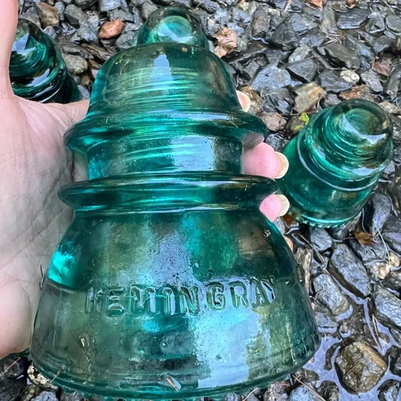 Hemingray (3) vintage glass insulators - Picture 3 of 4